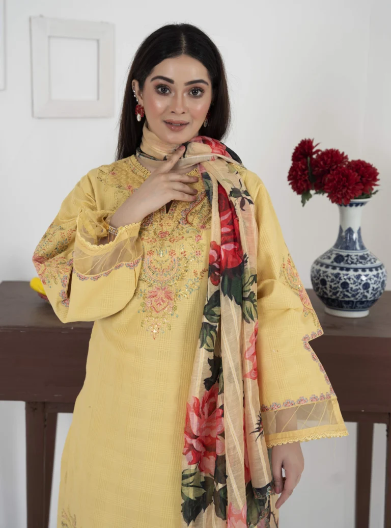 Velvet-Khaddar Elegance Set